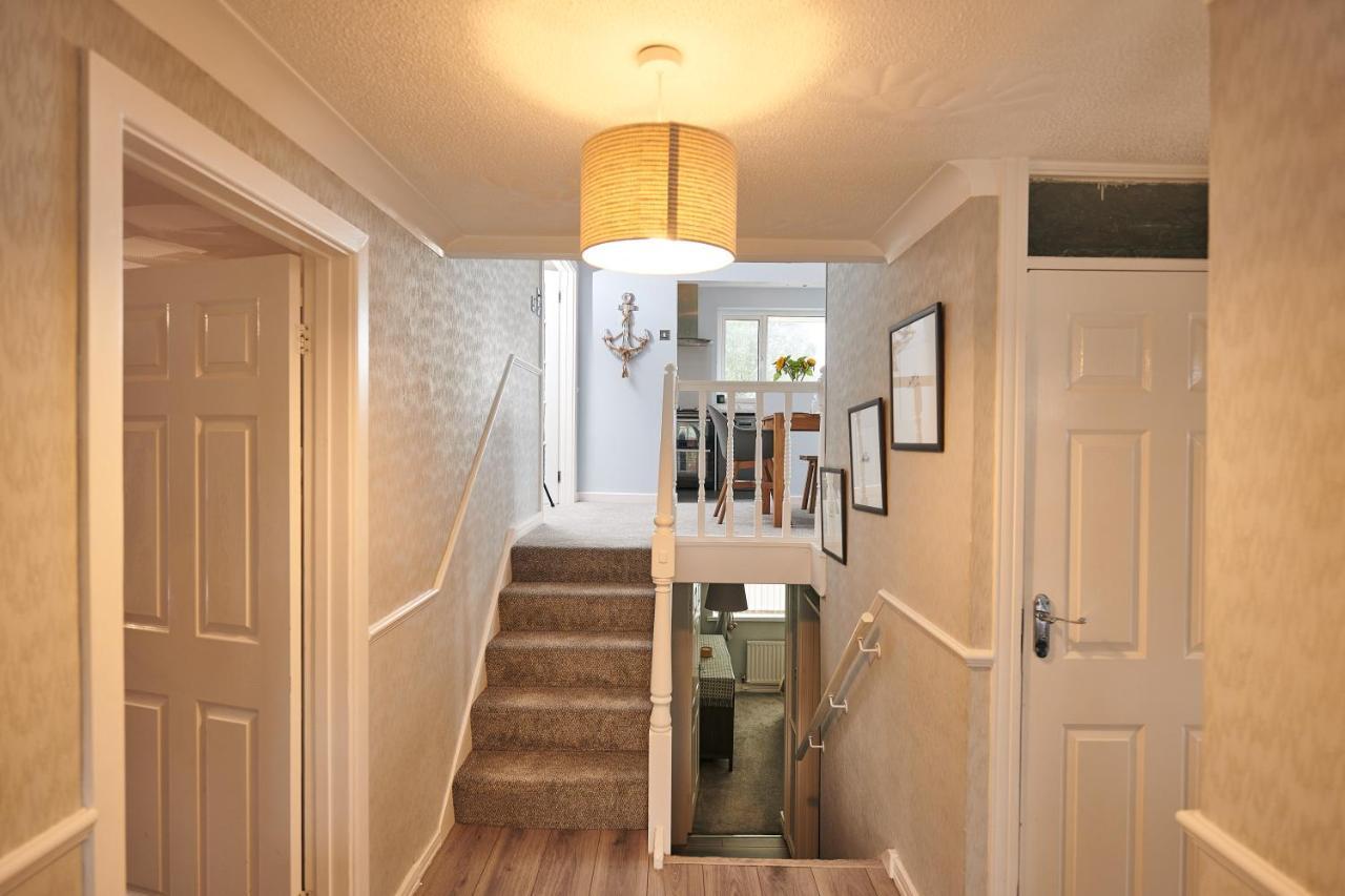 Sea Gem- Beautiful Family Home With Stunning Sea Views & Garden Tenby Dış mekan fotoğraf