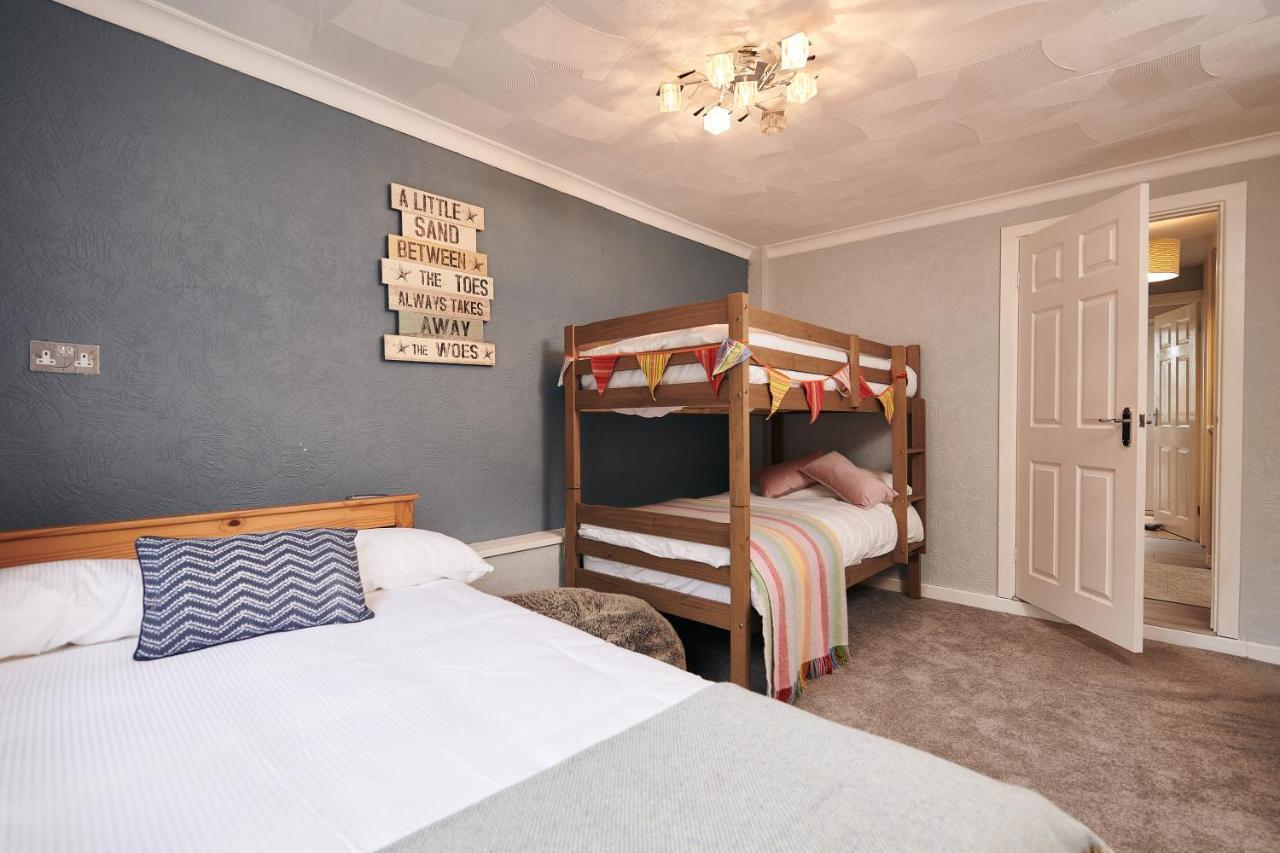 Sea Gem- Beautiful Family Home With Stunning Sea Views & Garden Tenby Dış mekan fotoğraf